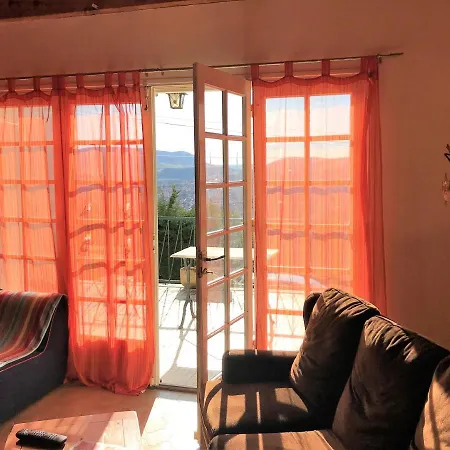 La Vigne Sur Les Hauteurs De Feriehus